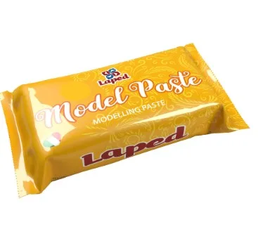 model pasta